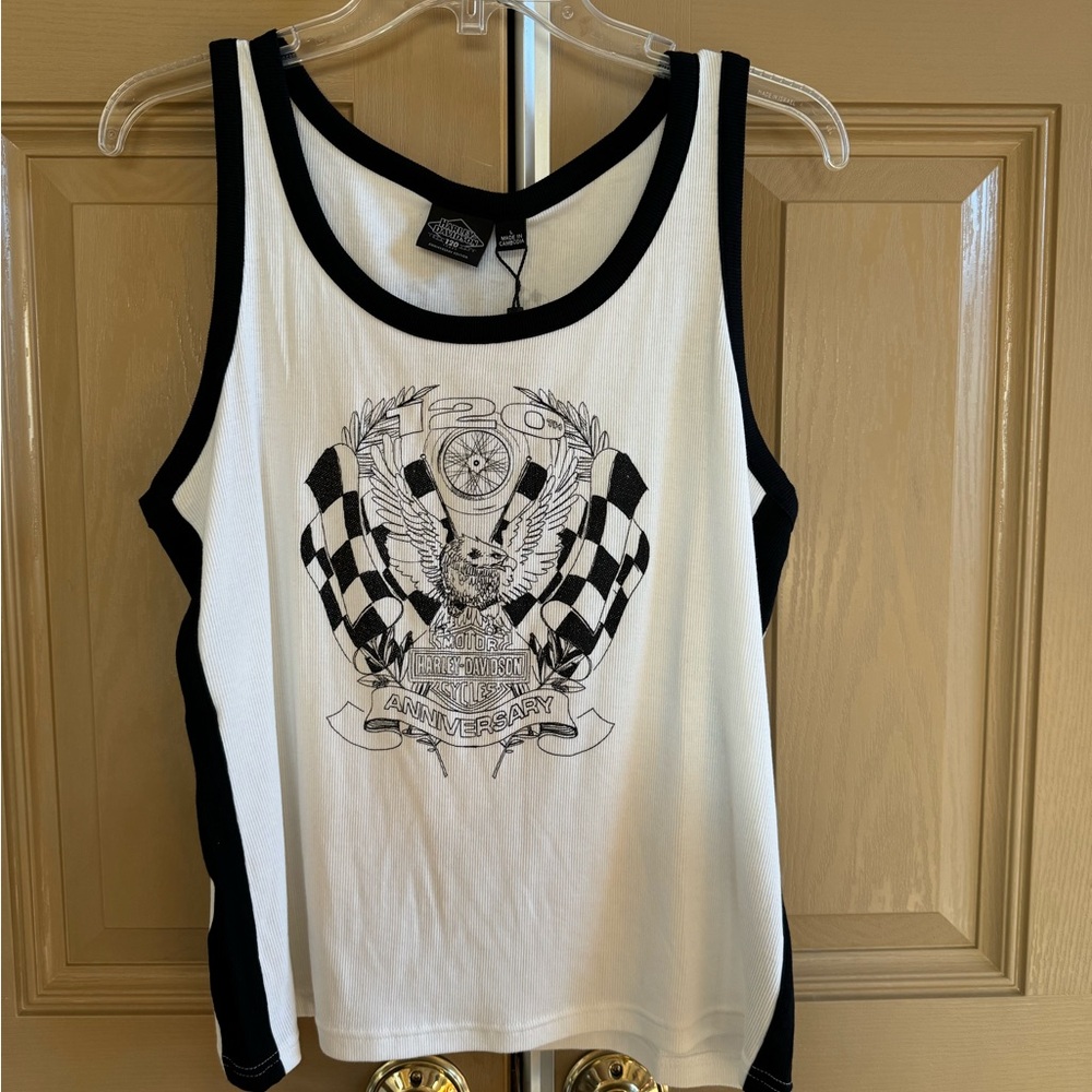 NWT!! Unique tank top!